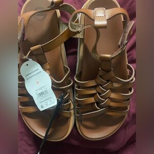 Wonder Nation Girl’s Brown Gladiator‎ Sandals! NWT! Size 5.
